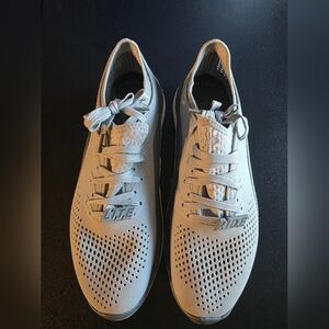 Gently Used crocs mens Size 10 literide in gray